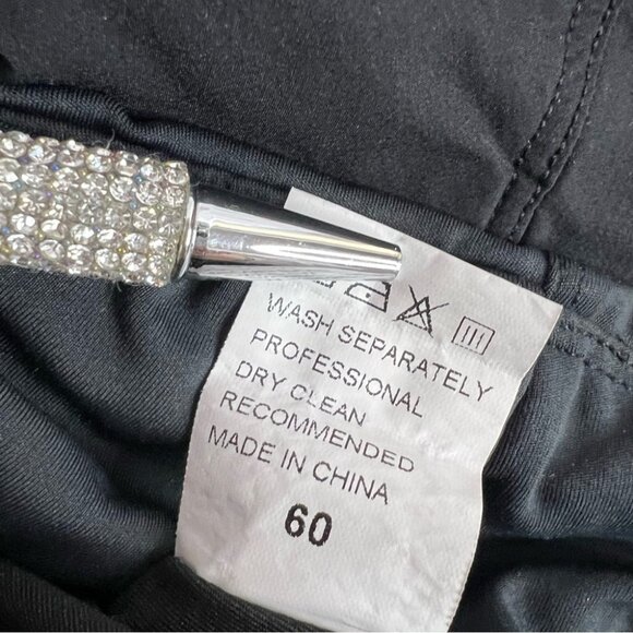 Workout shorts zipper pocket stretchy comfy Black Women's Shorts - Picture 6 of 8